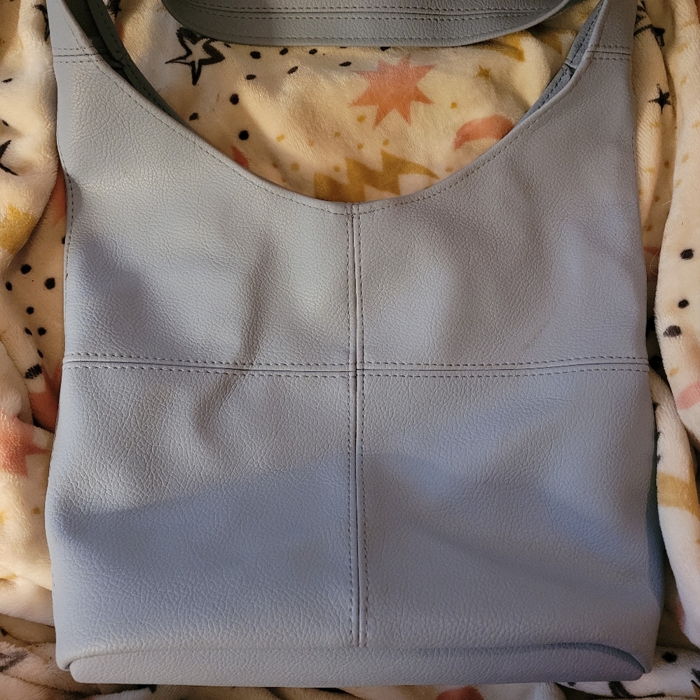 Rickis light blue bucket purse w/ cosmetic case